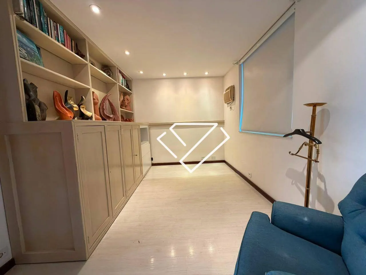 Penthouse with 3 bedrooms, 4 bathrooms and enclosed balcony — photo 6