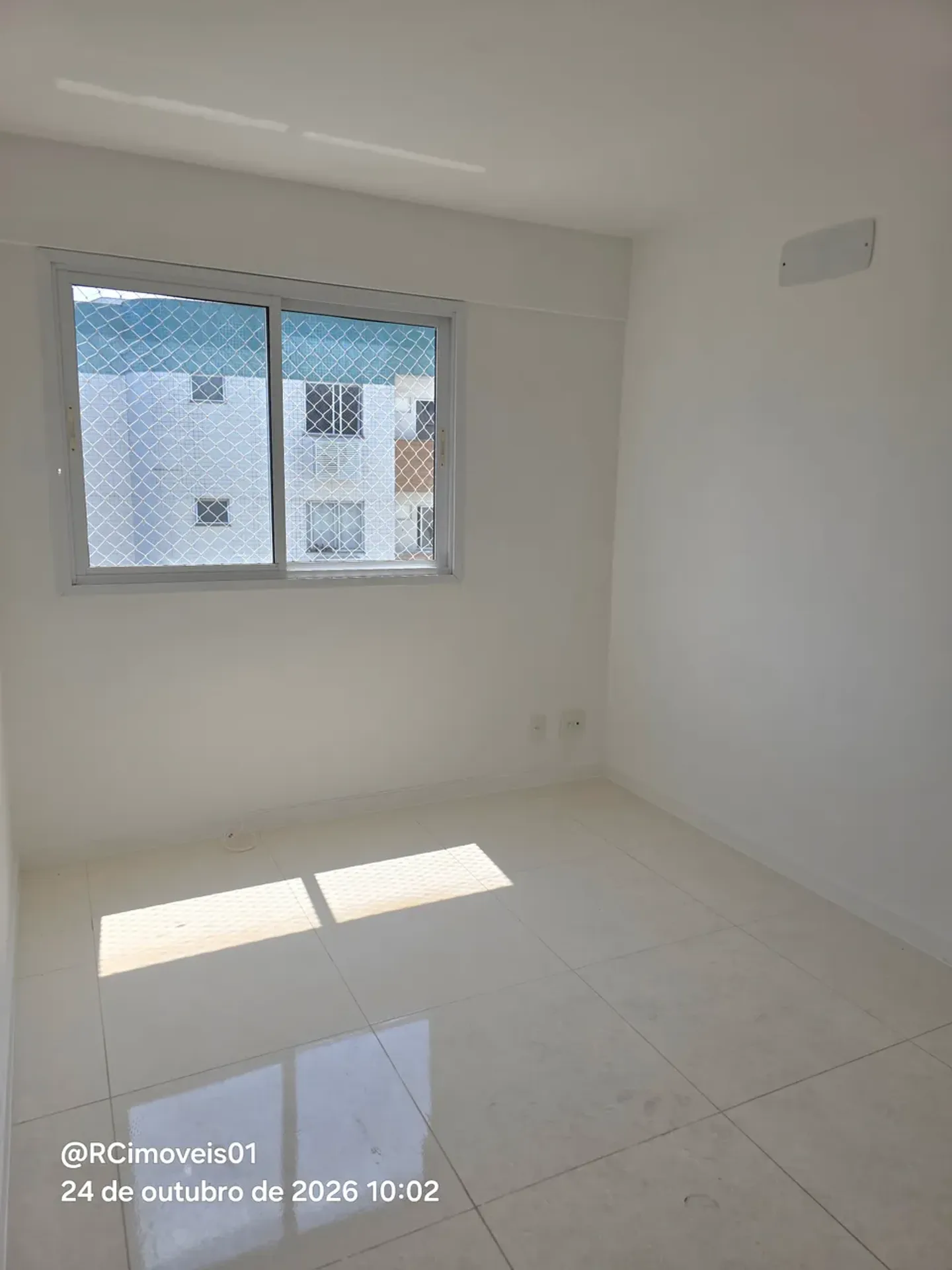 Apartment on the 5th floor with a mountain view — photo 25