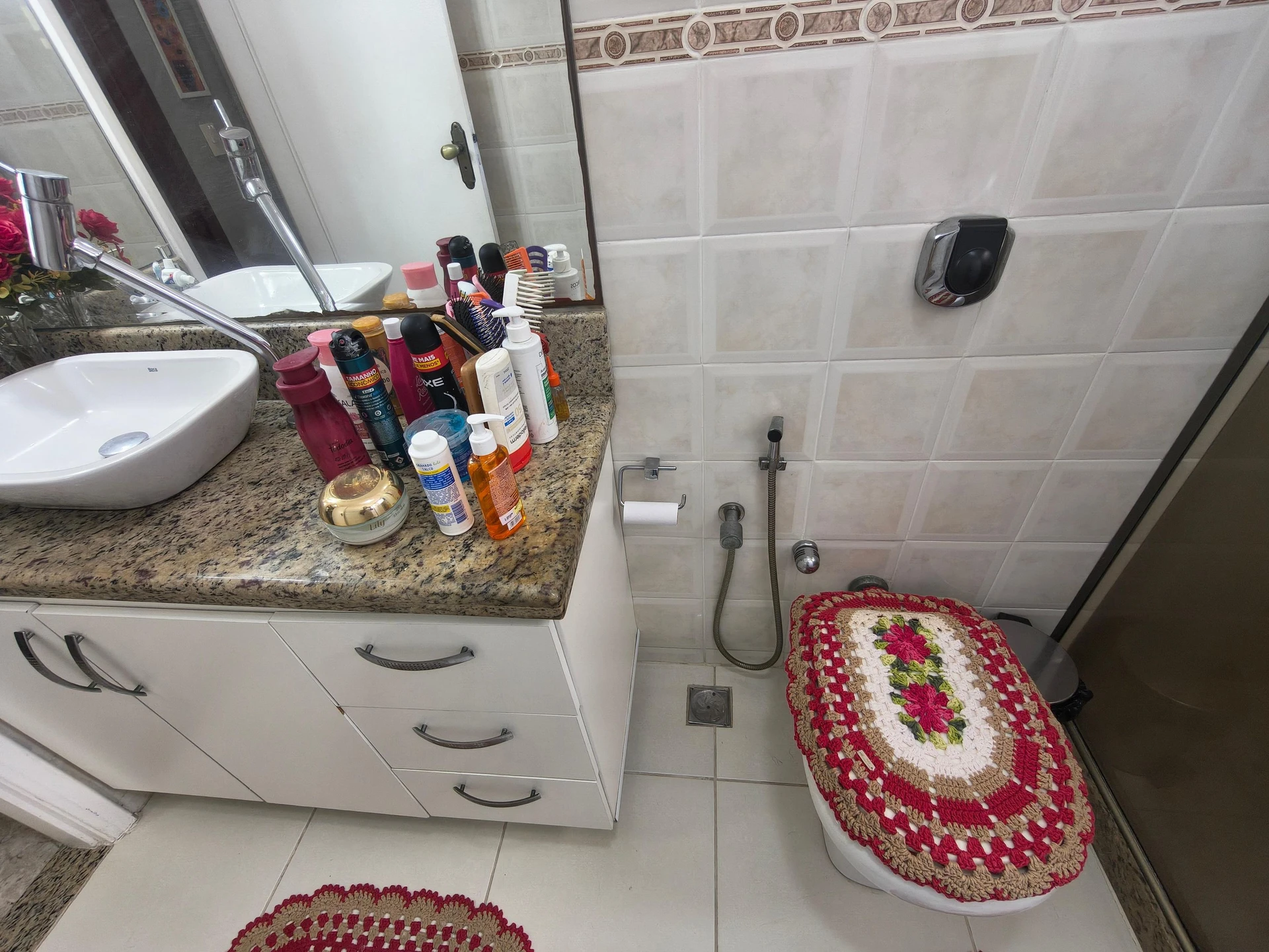 Apartamento amueblado con 3 dormitorios y balcón — photo 34