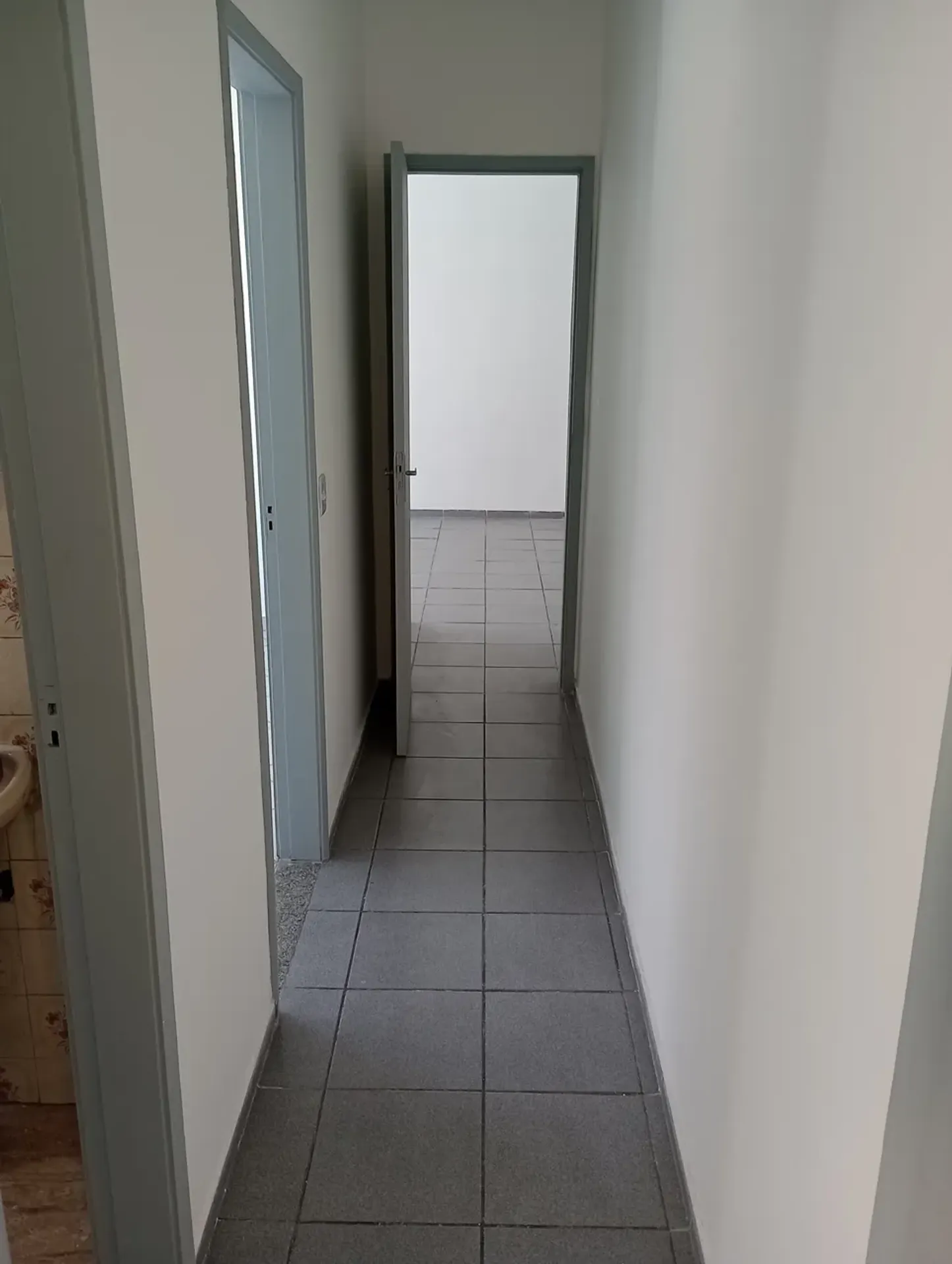 2-bedroom apartment, 60 m² — photo 10