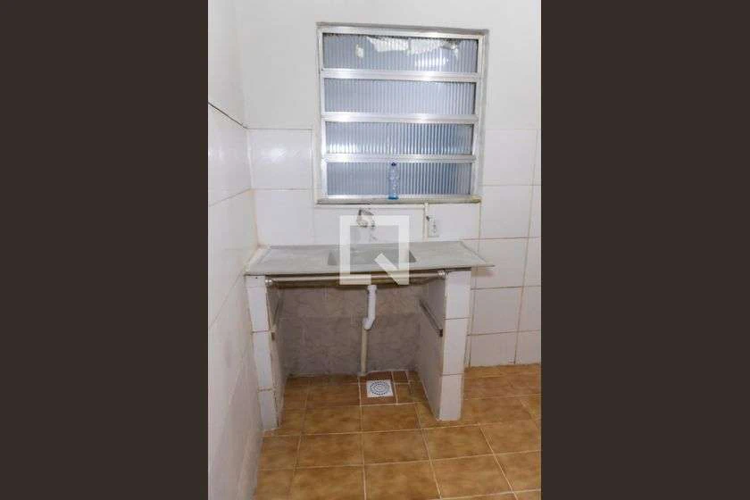 Casa térrea de 60 m² com 1 quarto e área de lavanderia — photo 2
