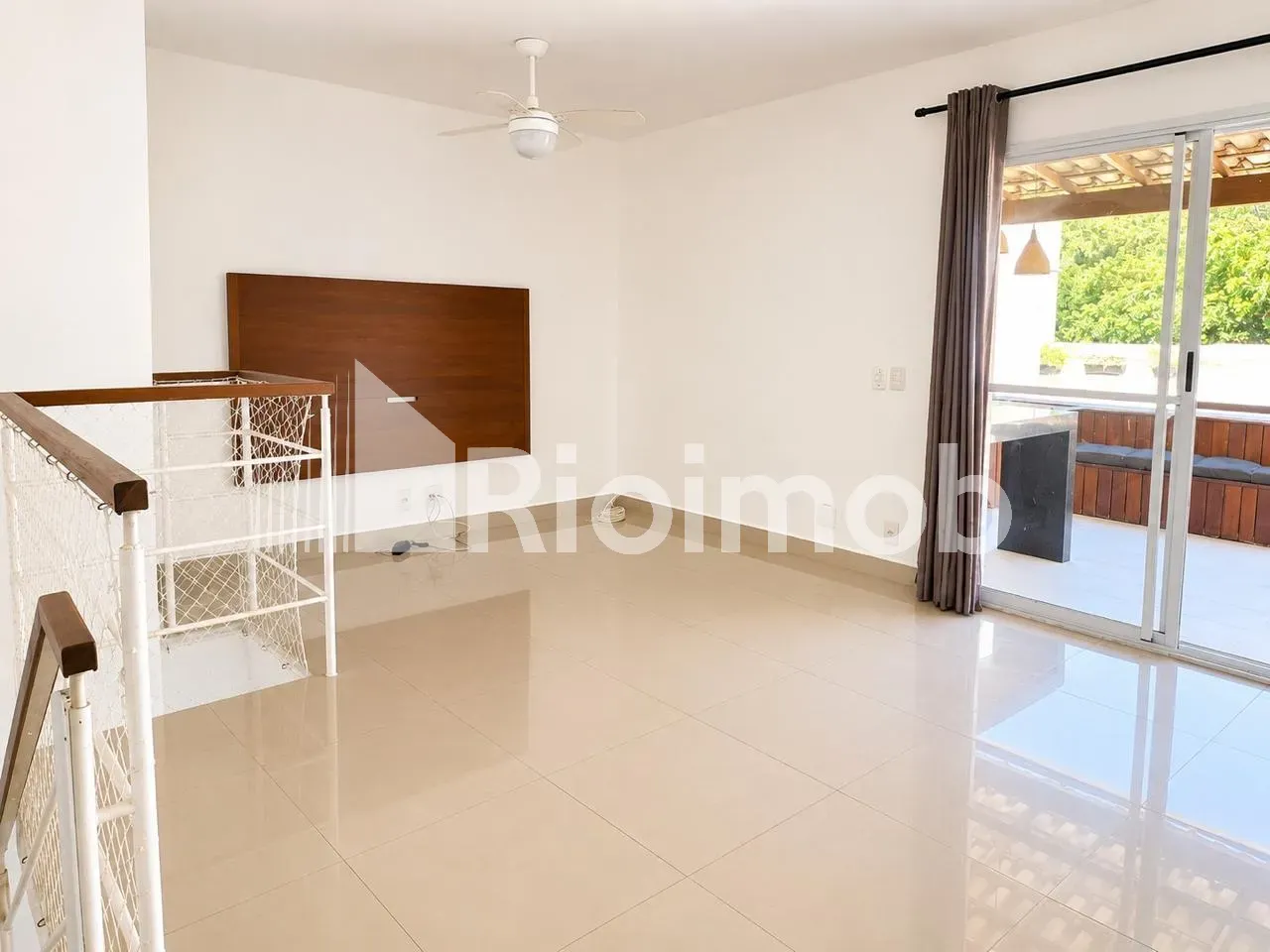 4-bedroom apartment with a mountain view in Rio de Janeiro — photo 14