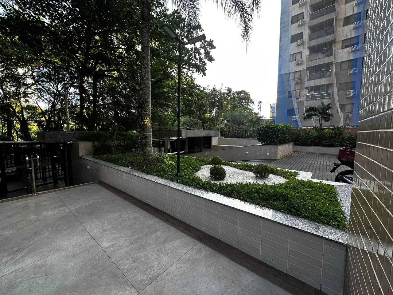 Furnished duplex apartment with a balcony grill — photo 26