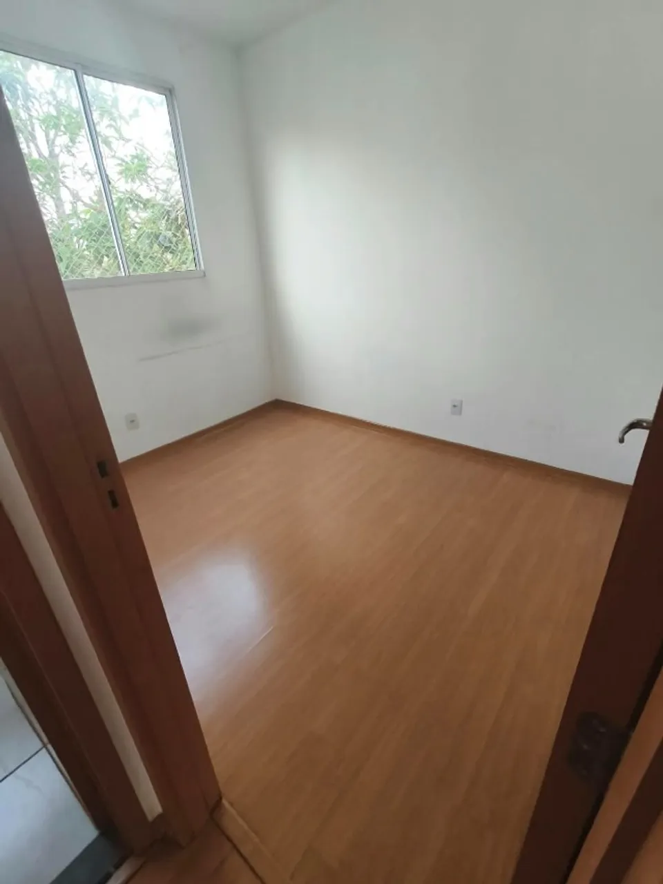 2-bedroom apartment with 2 parking spaces and 1 bath — photo 7