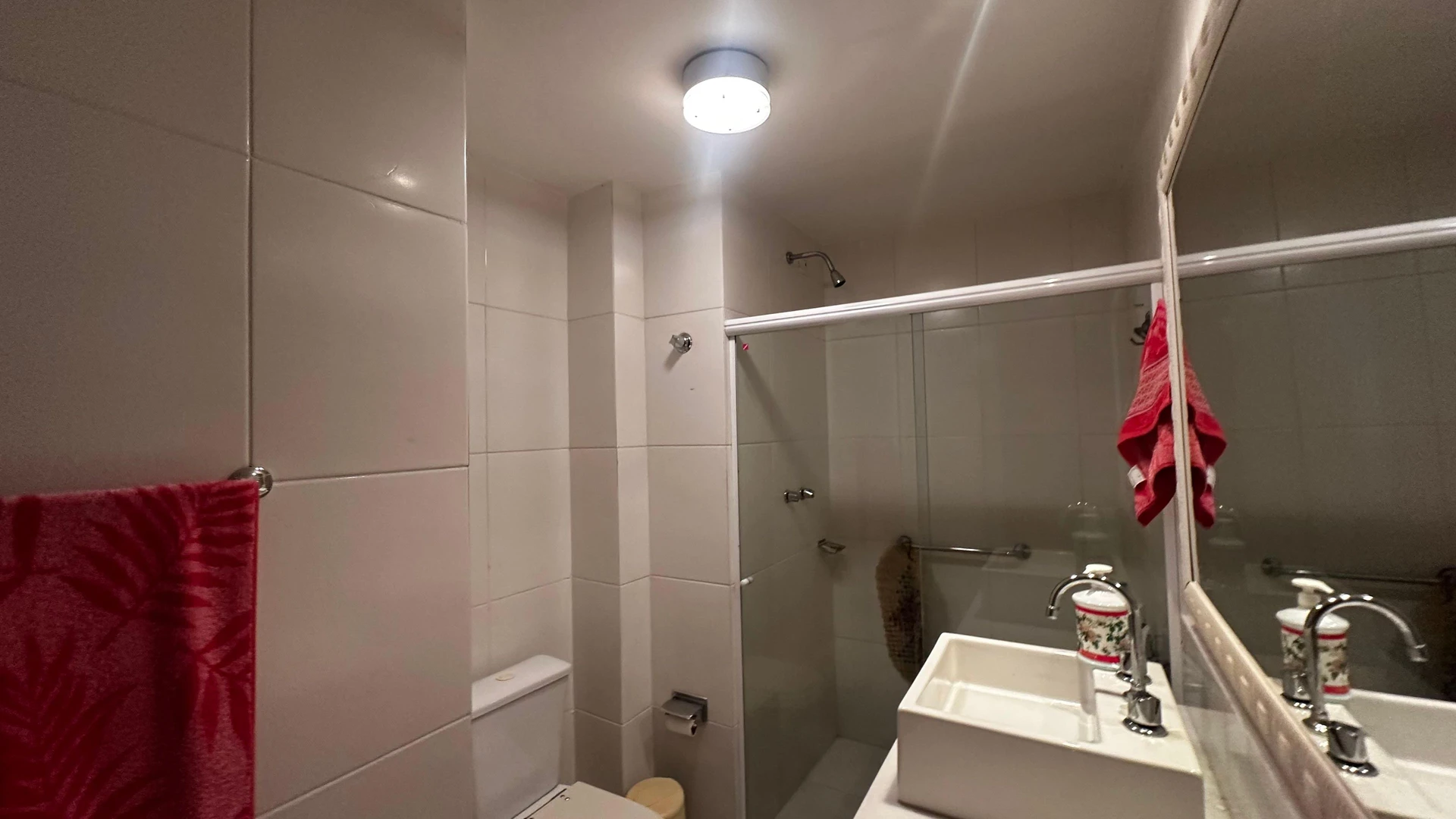 Furnished apartment with 2 bedrooms and a balcony — photo 38