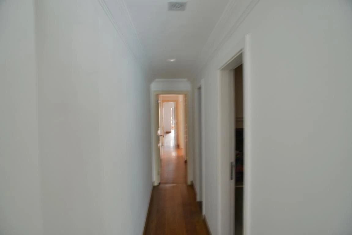 Rentable apartment with 4 bedrooms and a balcony — photo 4