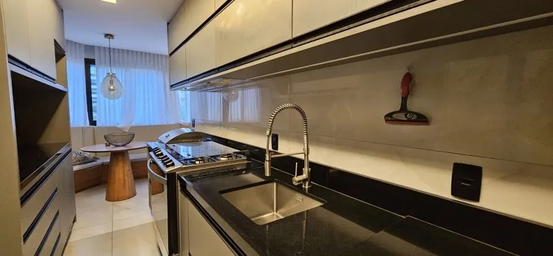 Rental apartment with 2 bedrooms and 2 en-suites — photo 14