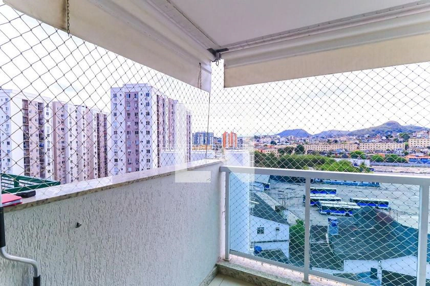 Rental apartment with 2 bedrooms and a balcony — photo 9