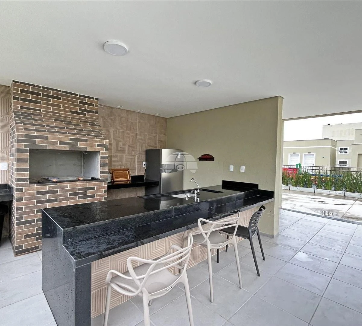 2-bedroom apartment with a separate, closed kitchen — photo 9