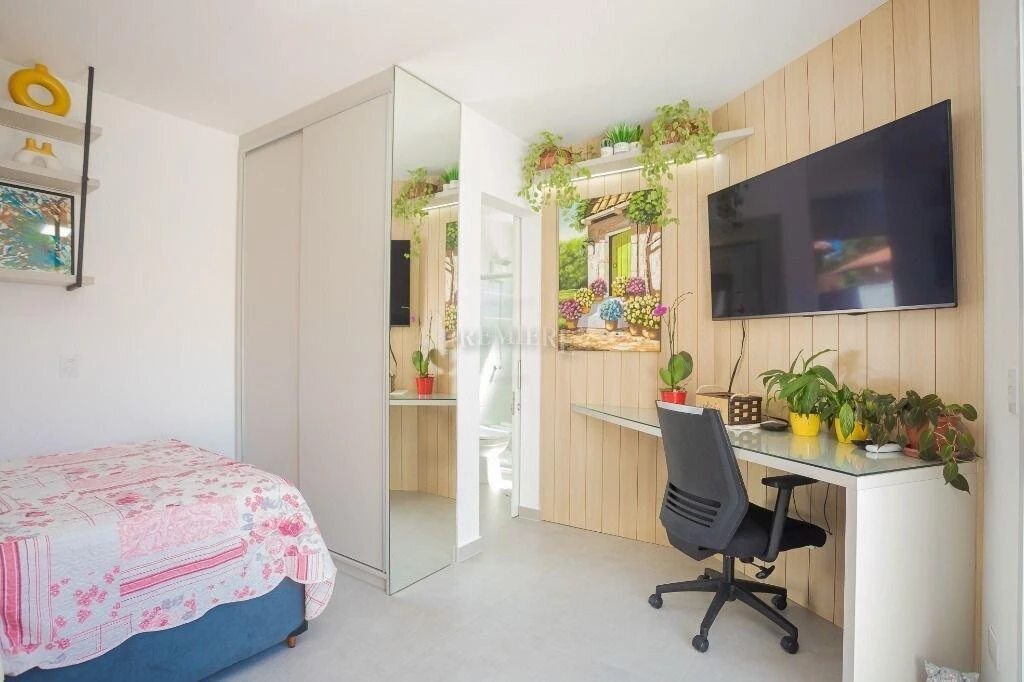 170 m² house with a bathtub and a grill on the balcony — photo 15