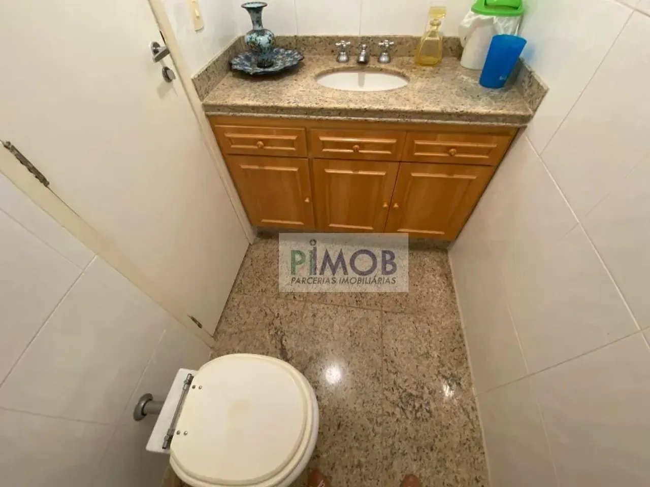 Apartamento com 4 dormitórios e 300 m² com varanda envidraçada — photo 15