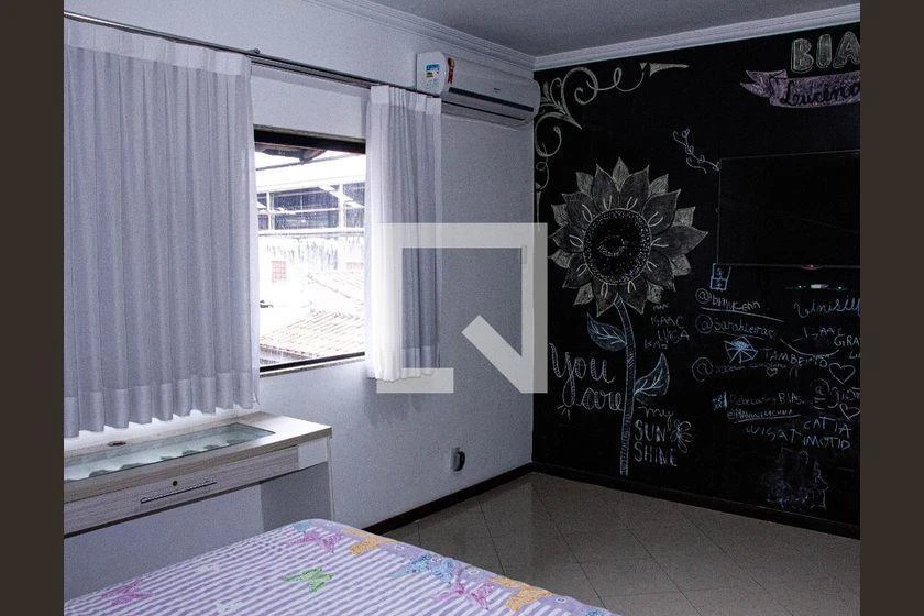 Casa de 4 dormitorios con espacio de home office — photo 21