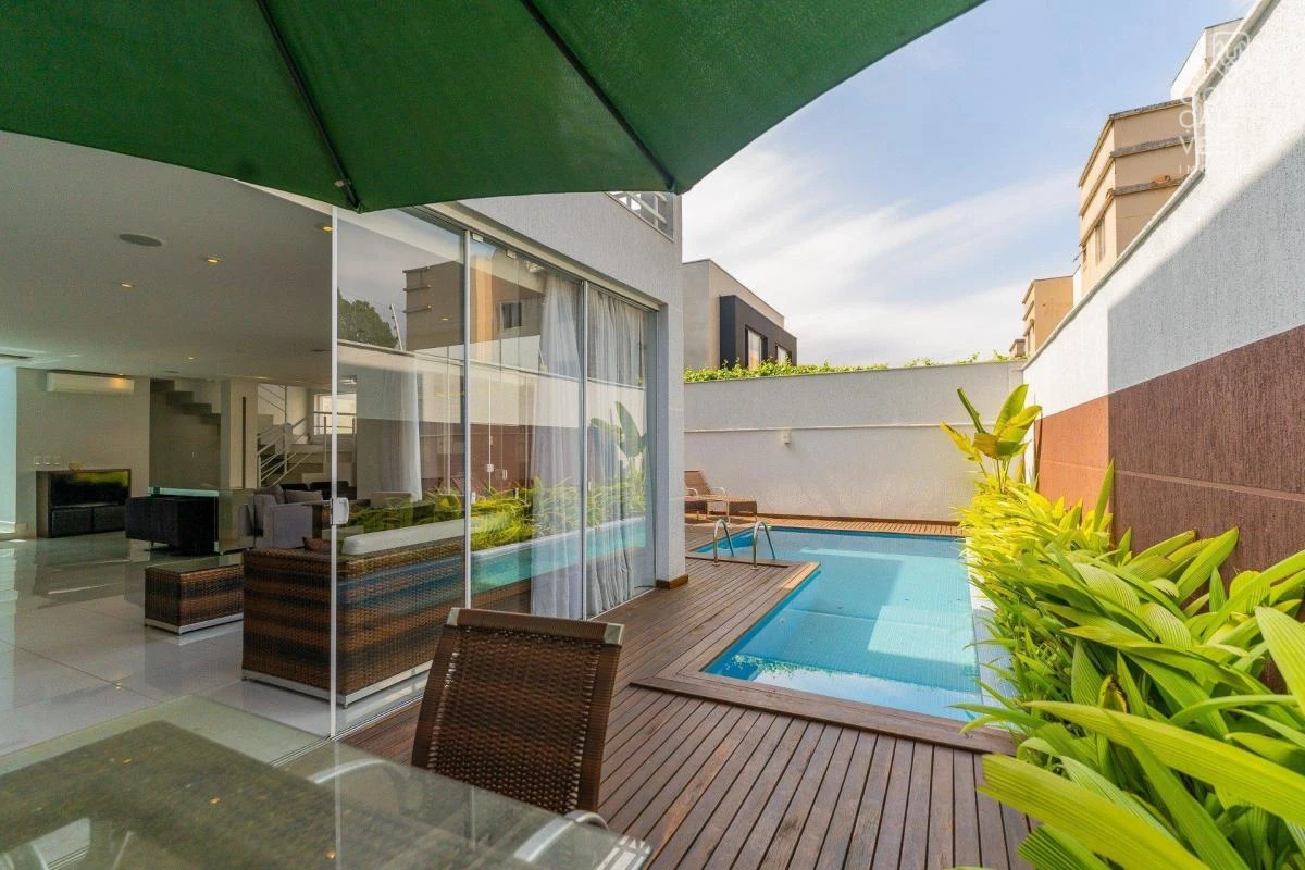 Furnished house with 3 en-suite bedrooms and balconies — photo 28