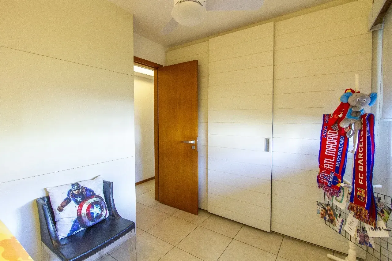 Furnished 100 m² apartment with a bedroom en-suite — photo 52