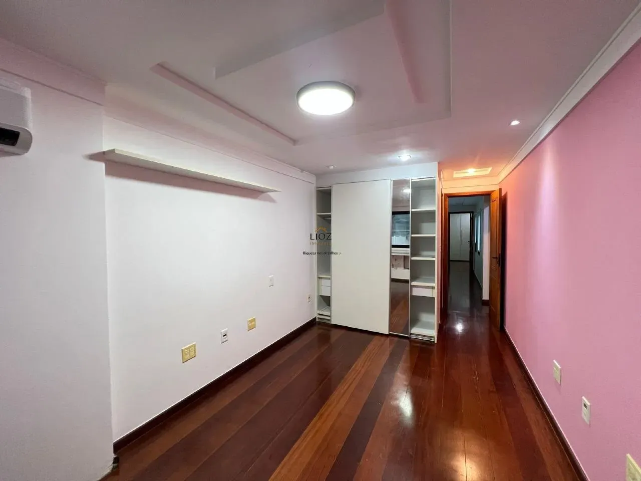 Apartamento com varanda e churrasqueira embutida — photo 25