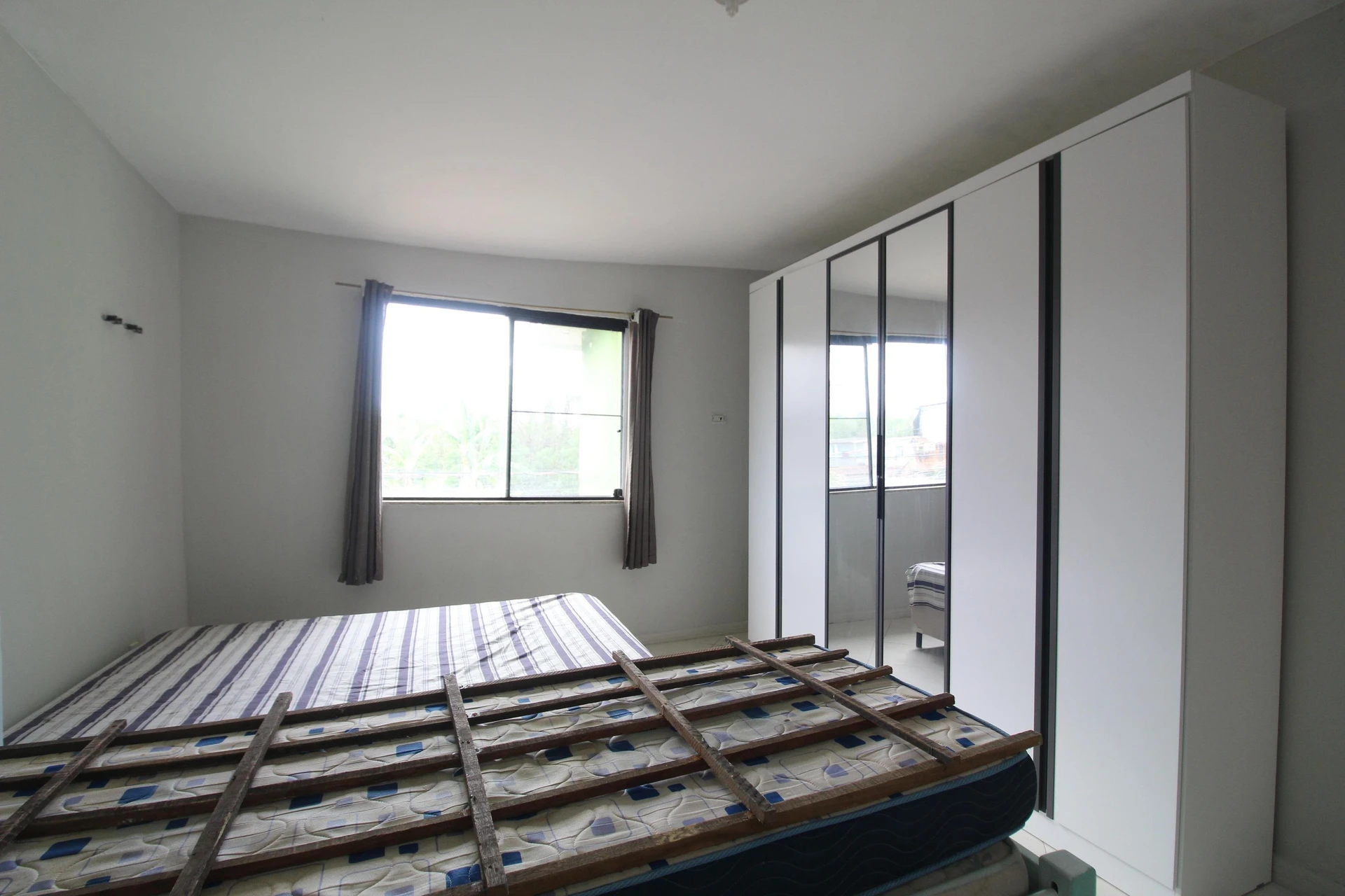 Furnished house with 4 bedrooms and private garden — photo 21