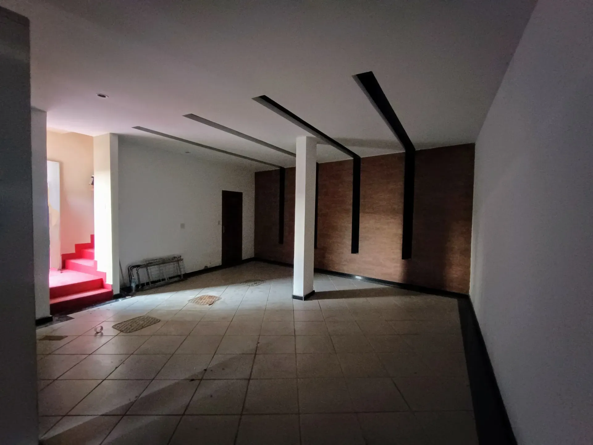 Unfurnished house with 4 bedrooms and 5 bathrooms — photo 6