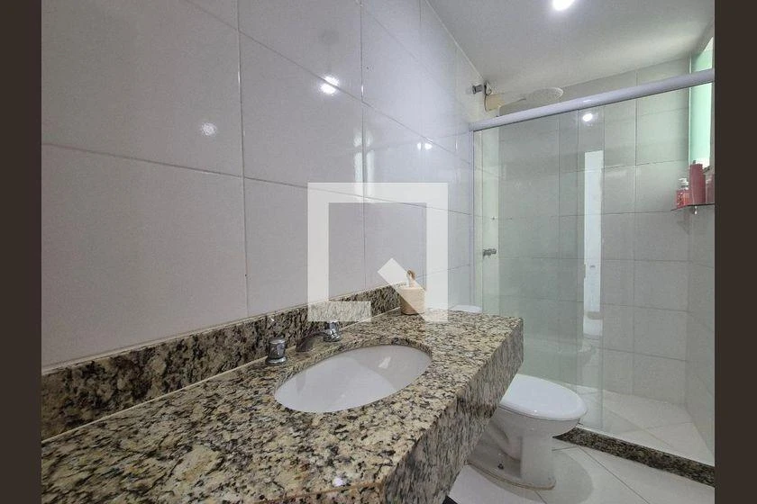 Rentable house with 4 en-suite bedrooms and 320 m² — photo 32