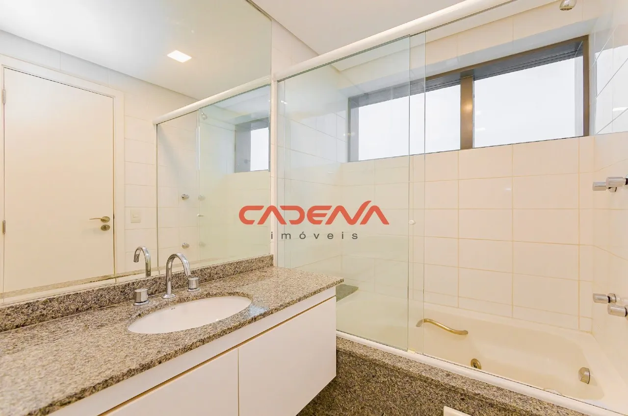 Furnished apartment, 109 m², with a bathtub — photo 23