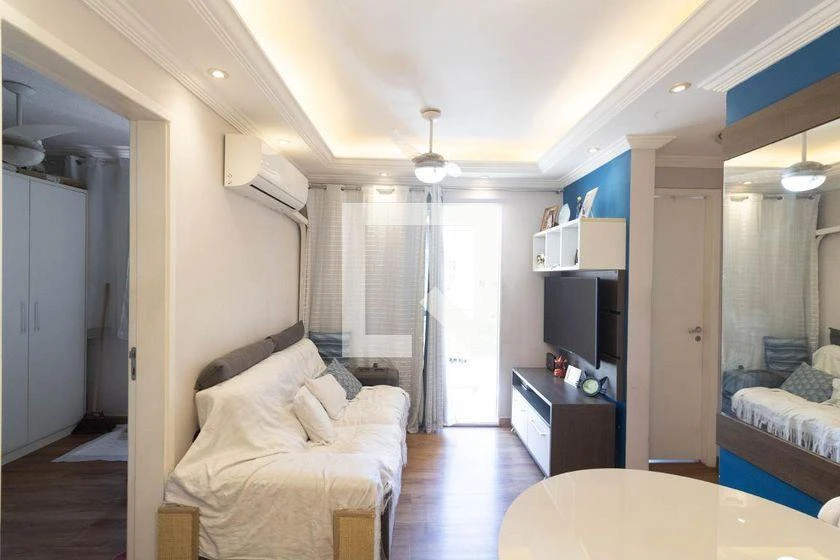 50 m² apartment with a home office and a washing machine — photo 6