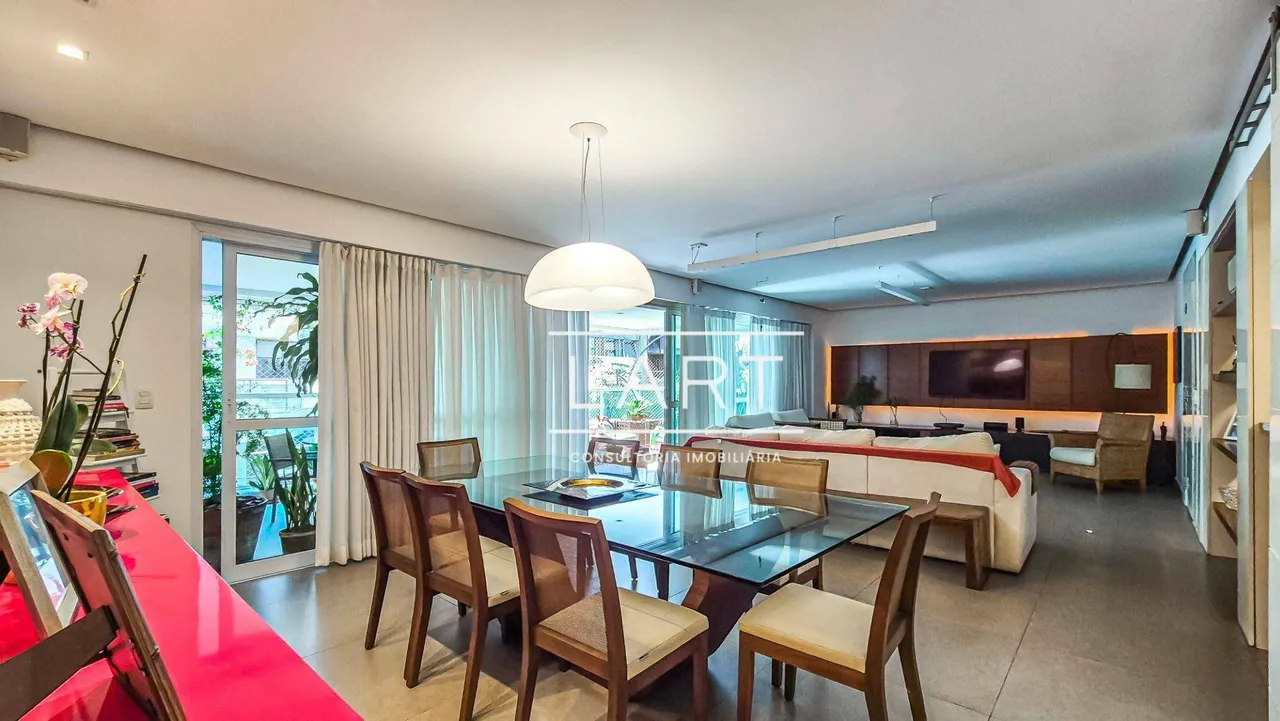 3-bedroom apartment with 240 m² and 3 parking spaces — photo 7