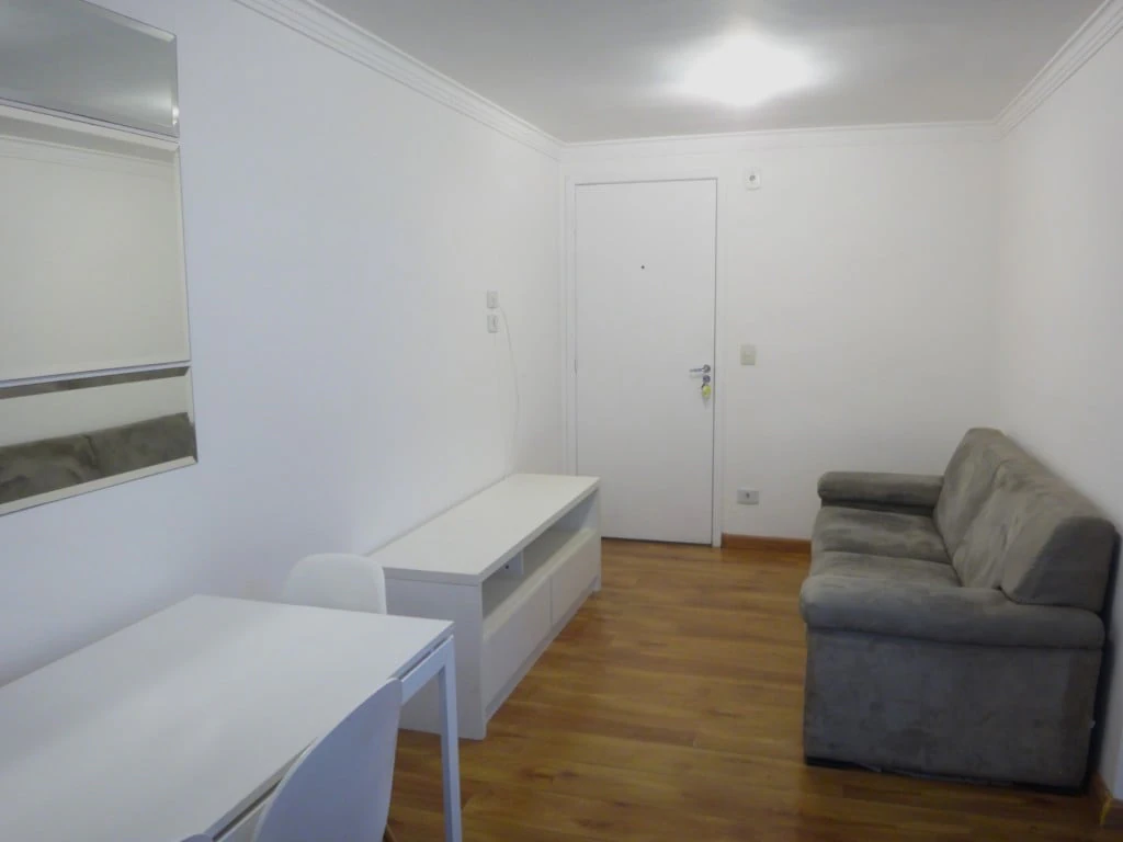 2-bedroom apartment with a home office — photo 11