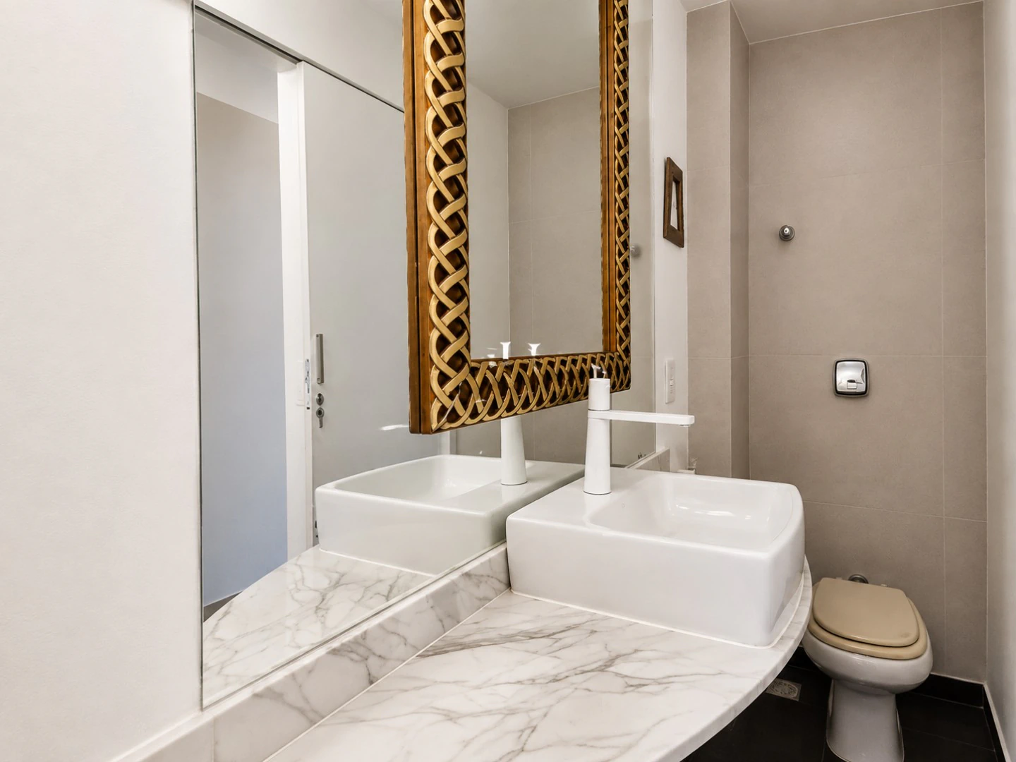 Apartamento com 2 quartos, terraço e 2 vagas — photo 7
