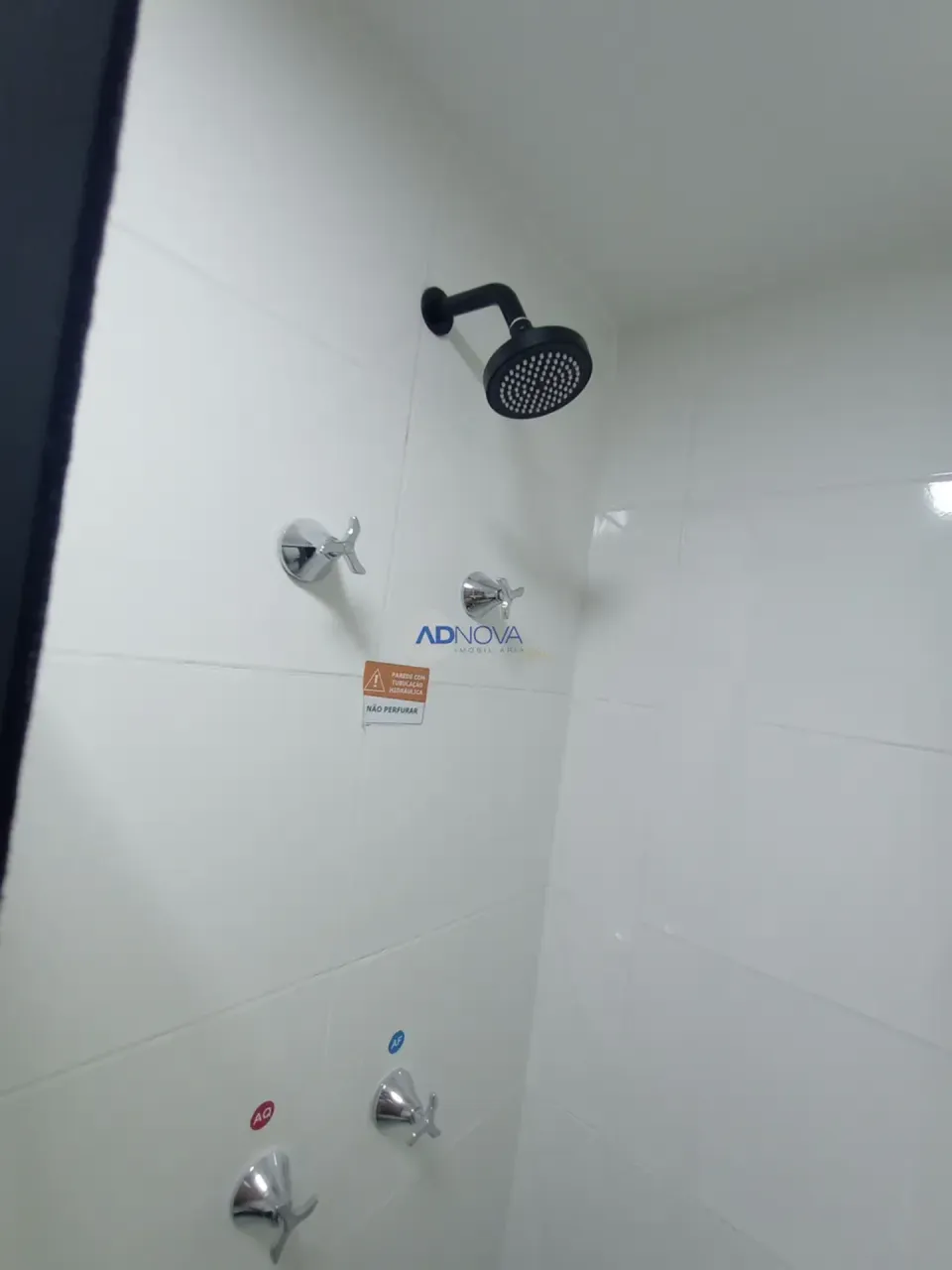 Apartamento de 2 quartos com 40 m² e banheiro moderno — photo 16