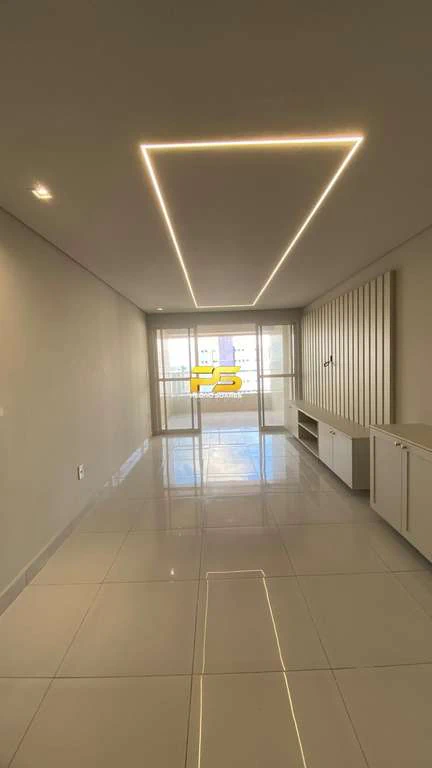 126 m² apartment with 3 bedrooms and a private BBQ