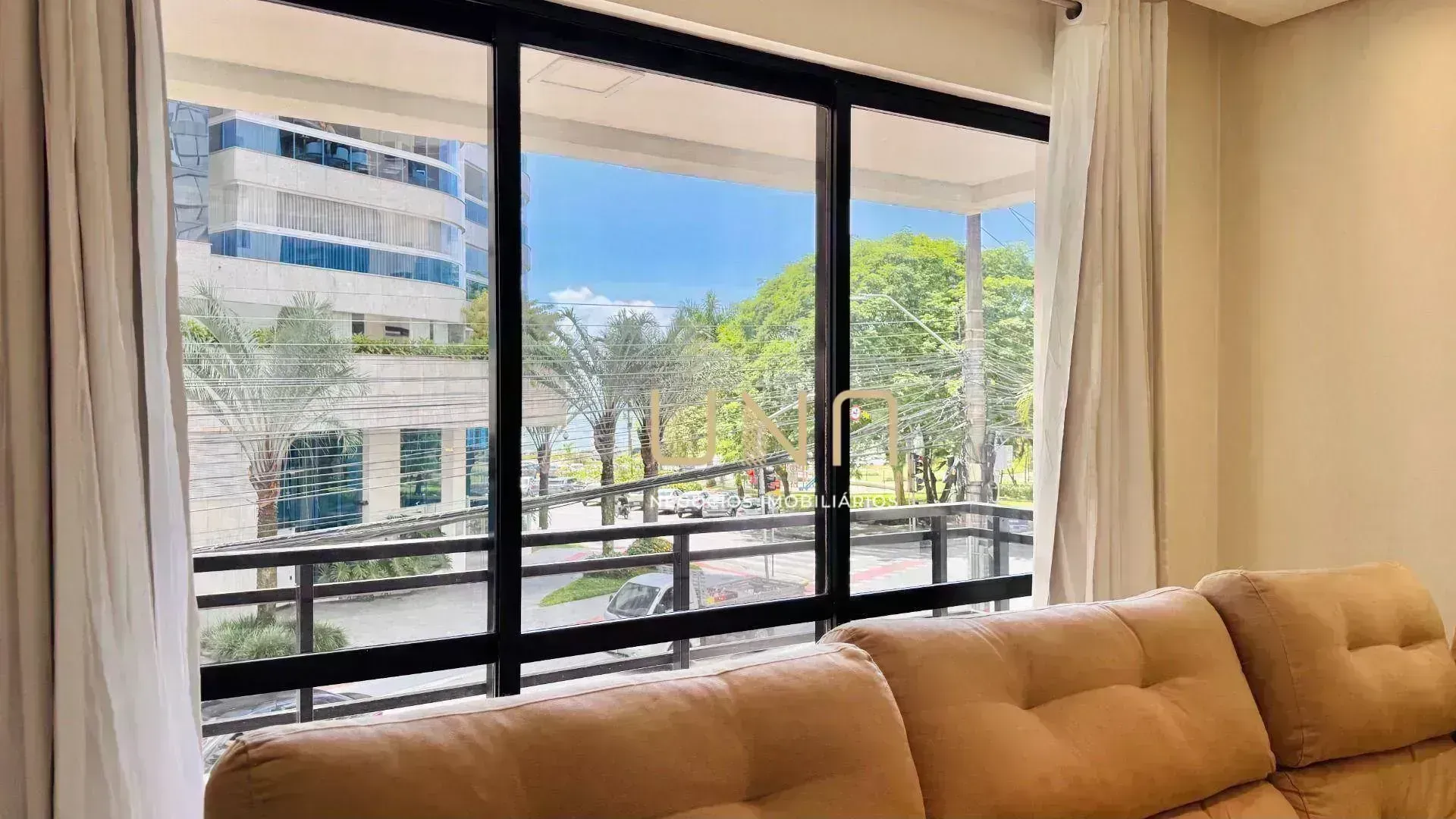 Apartamento amueblado con 4 dormitorios y 183 m² — photo 14