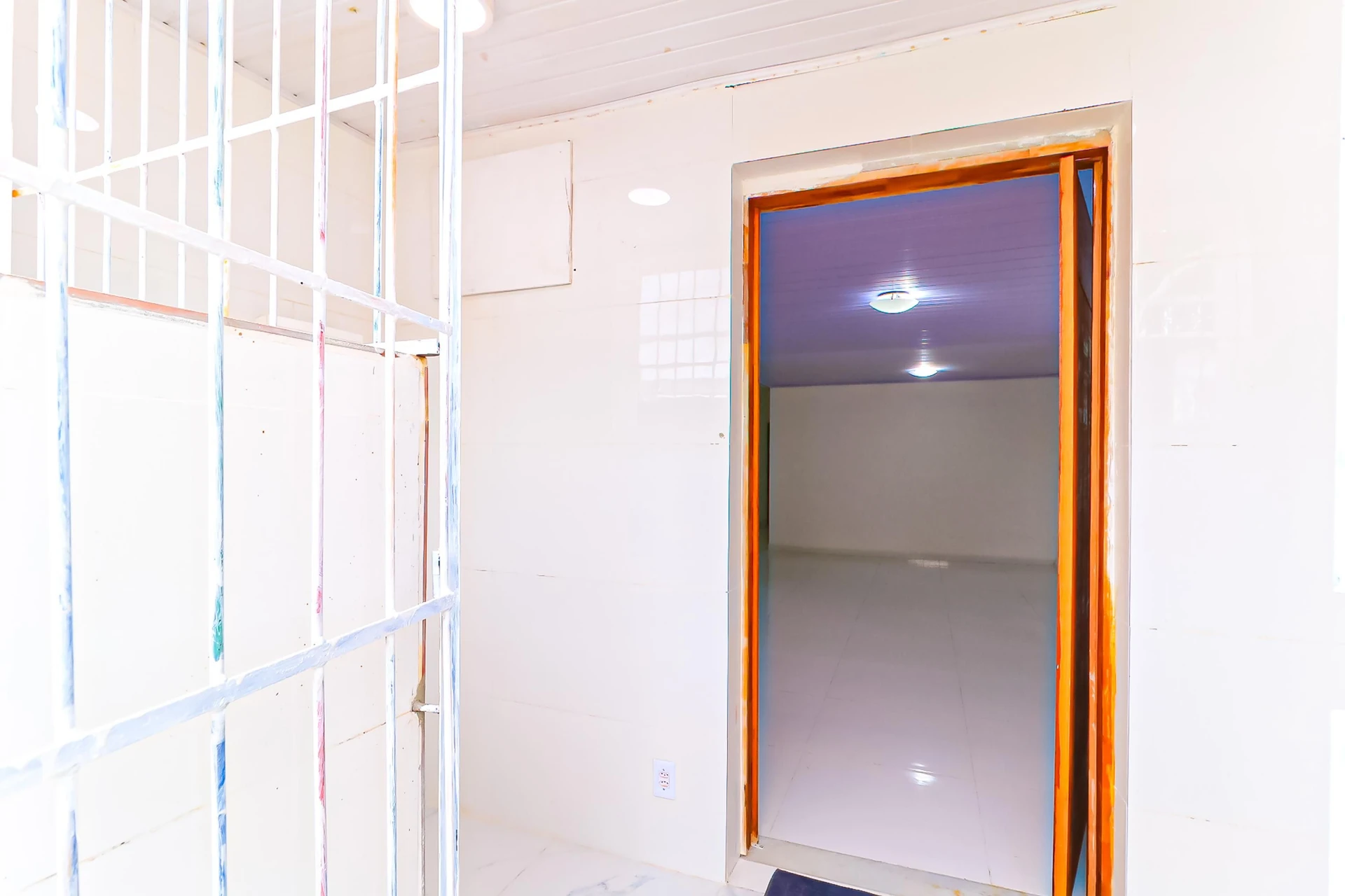 2-bedroom apartment with a gas stove — photo 35