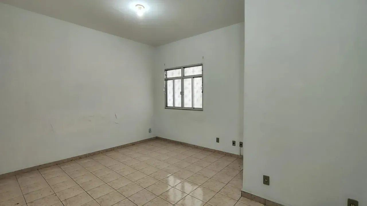 Unfurnished house with 5 bedrooms and a separate kitchen — photo 11