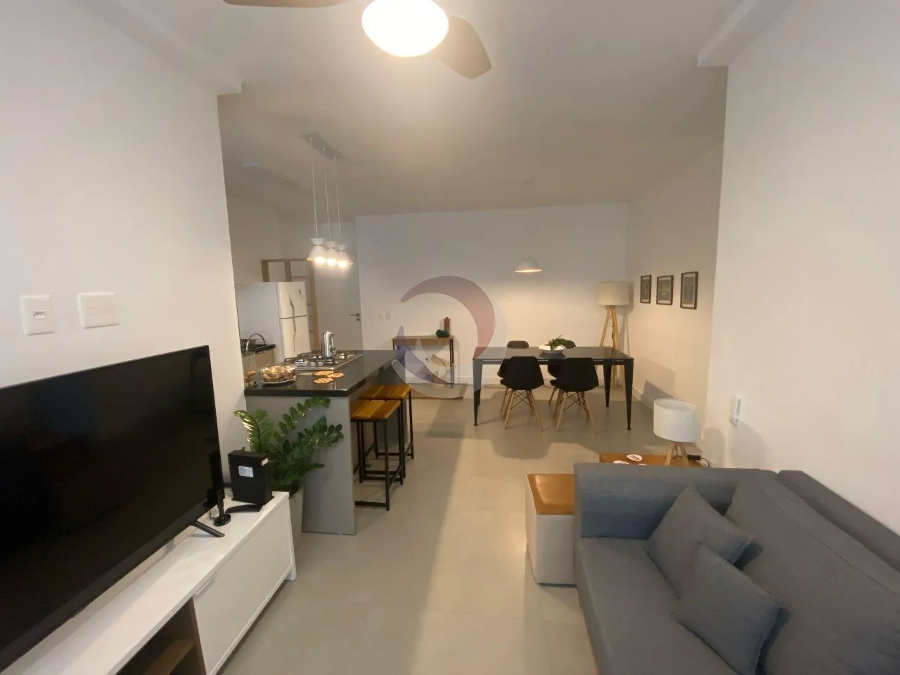 2-bedroom apartment with floor-to-ceiling windows — photo 5