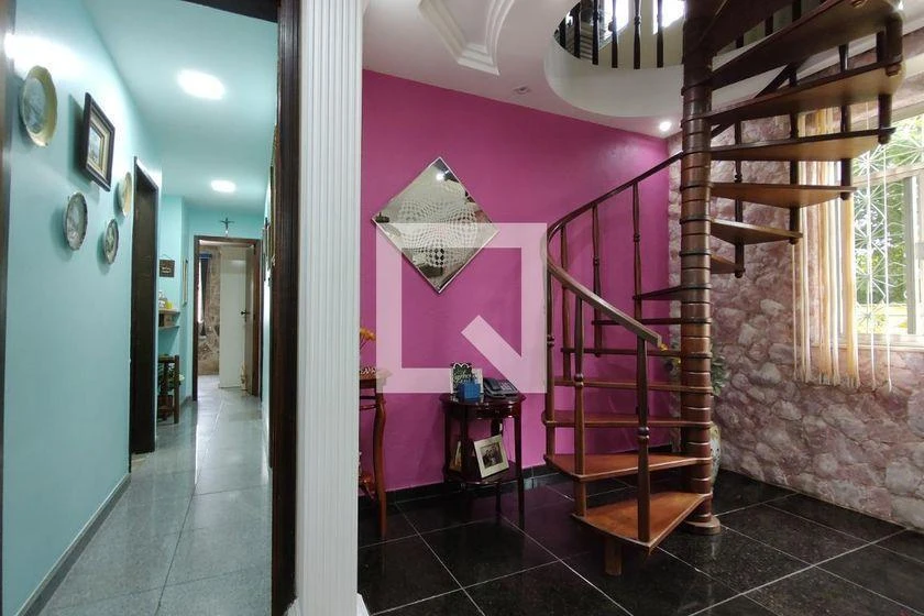Unfurnished house with 5 bedrooms and 323 m² plus BBQ area — photo 35
