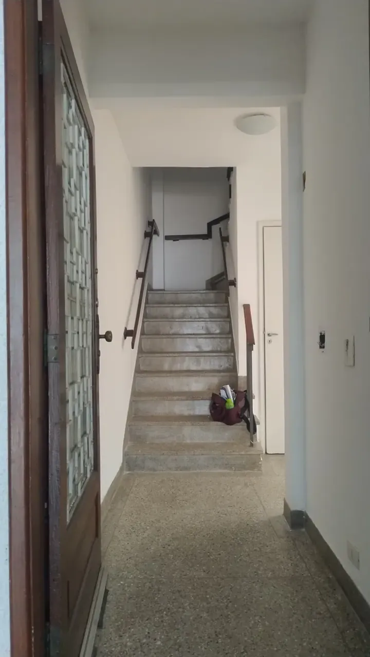 House with 5 bedrooms and 5 bathrooms — photo 18