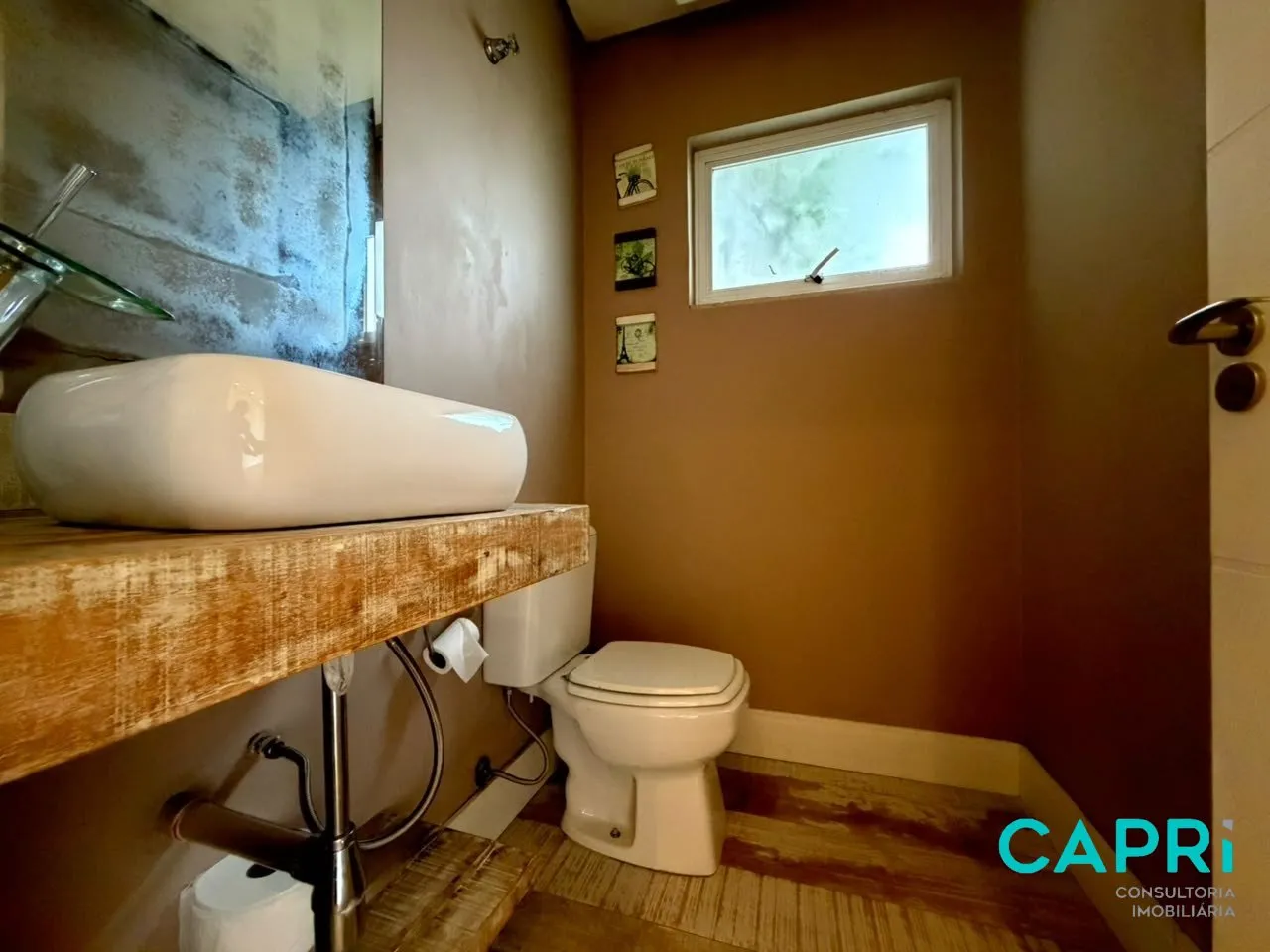 Furnished house, 221 m², with a home office