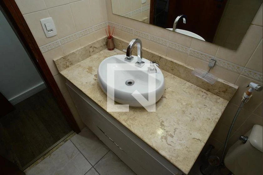 108 m² rental apartment with 2 en-suite bedrooms — photo 37