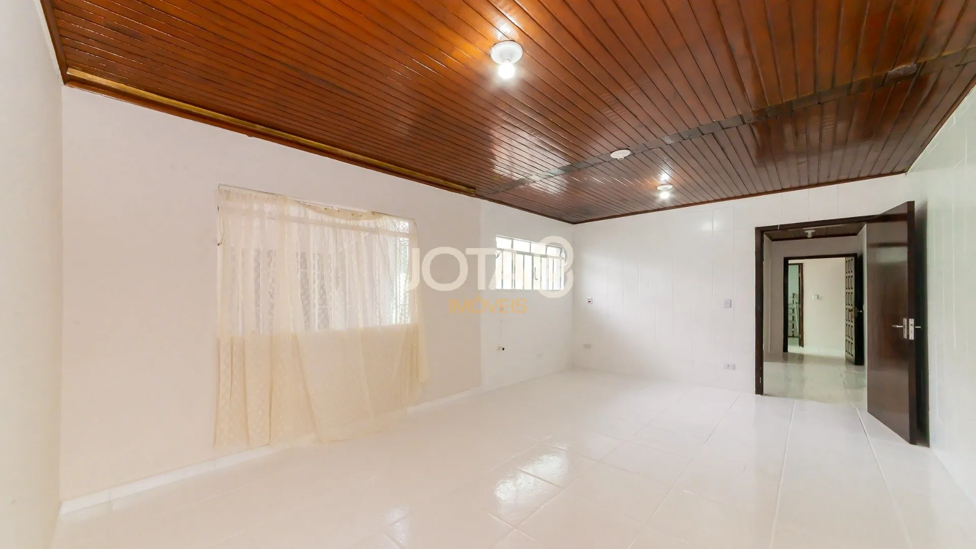 House, 160 m², with a grill on the balcony — photo 27