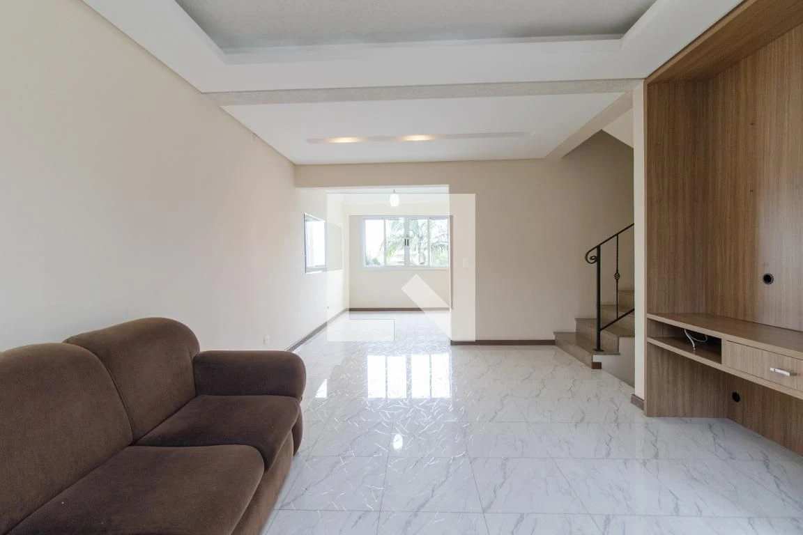 3-bedroom house with a private pool in Curitiba