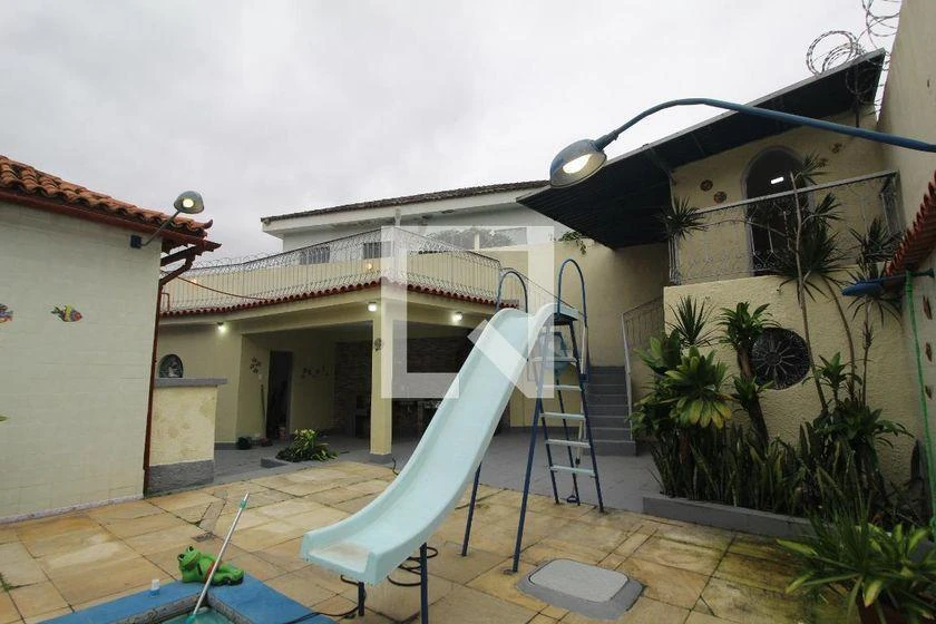 Casa de 3 dormitorios, 1 con baño propio, 545 m² — photo 11