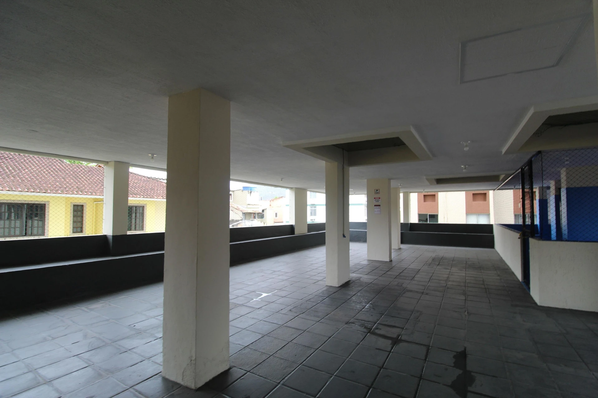 Washing machine in a 2-bedroom apartment, 70 m² — photo 36