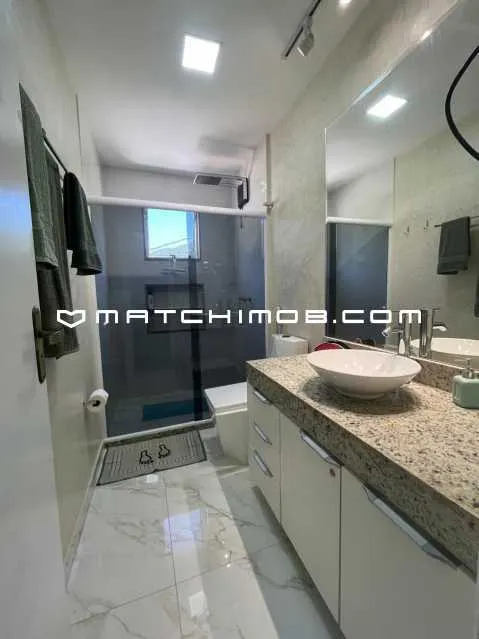 House with 4 bedrooms and open-plan gas kitchen — photo 8