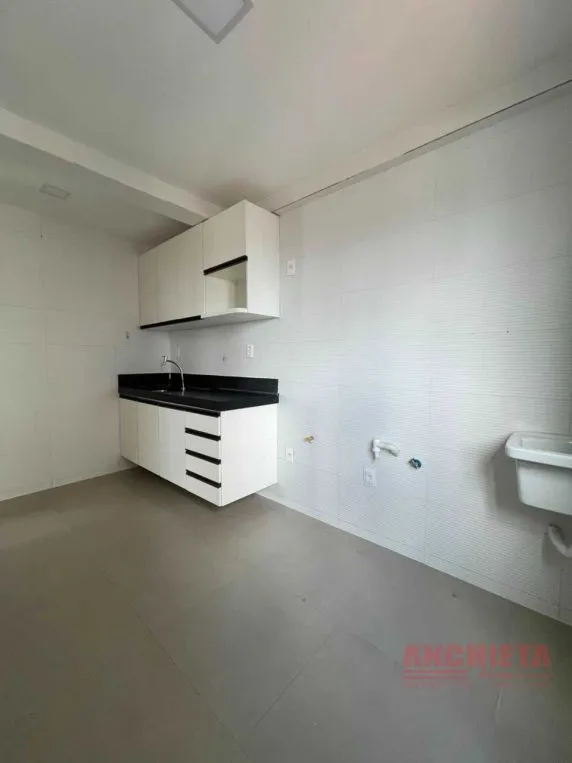 Квартира с 2 спальнями, сьютом и 2 парковками, 65 м² — photo 20