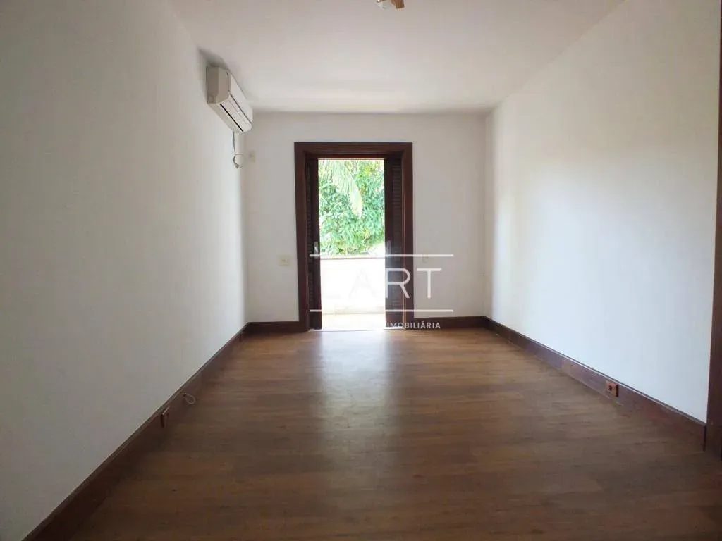 House with 4 bedrooms and 5 bathrooms, 962 m² and 2 parking — photo 32