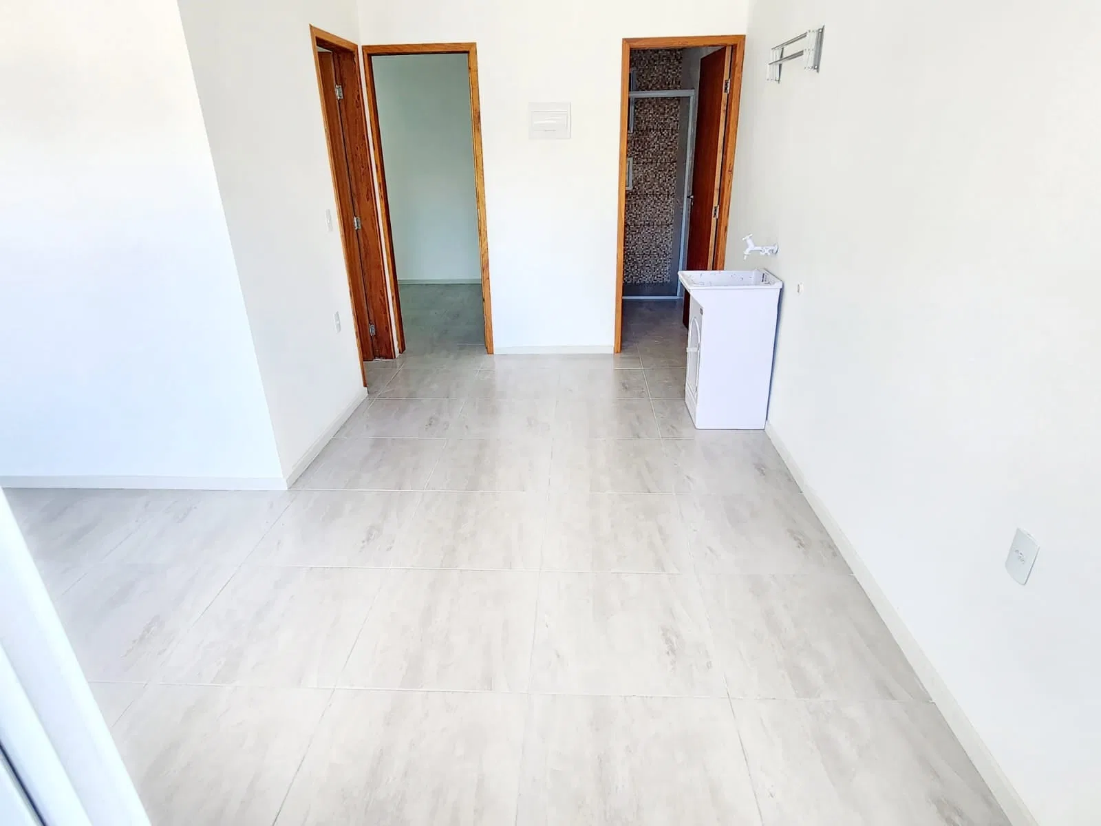 Квартира с 2 спальнями, 1 ванной и отдельной кухней — photo 4