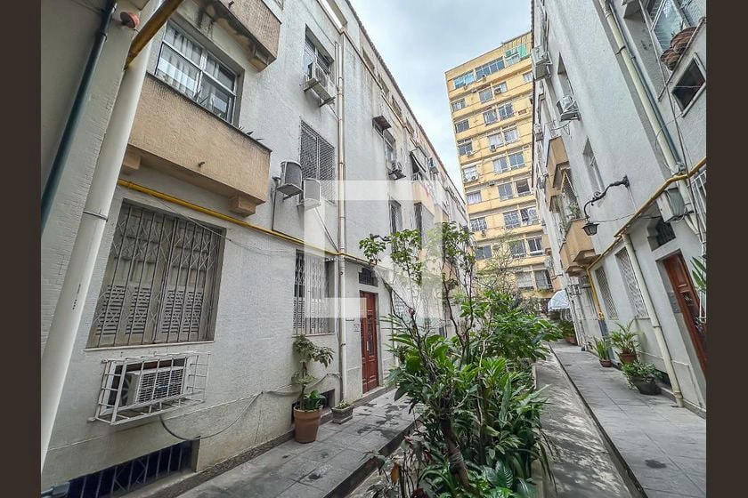 Furnished 75 m² duplex with balcony and built-in grill — photo 29