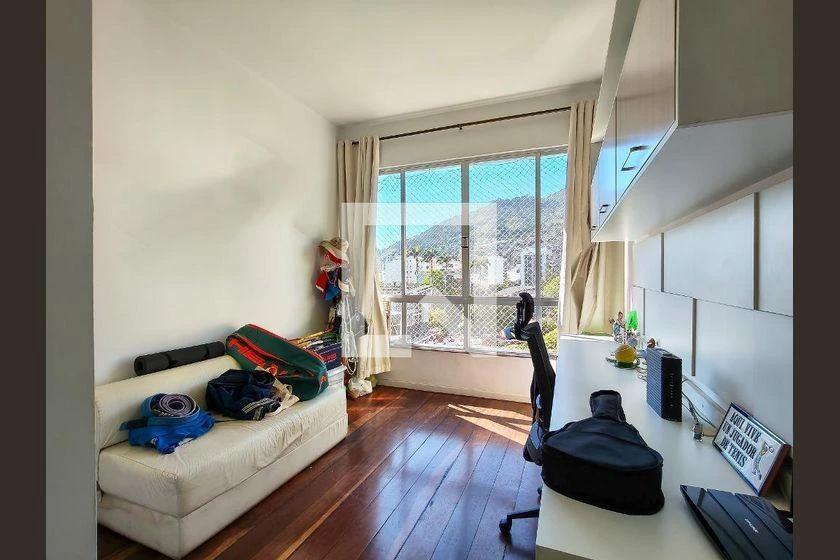 Rental apartment with 3 bedrooms and 208 m² — photo 5