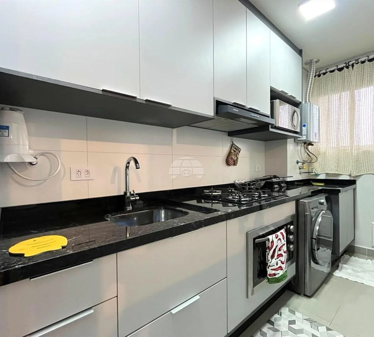 Departamento de 2 dormitorios con ventanales de piso a techo — photo 8