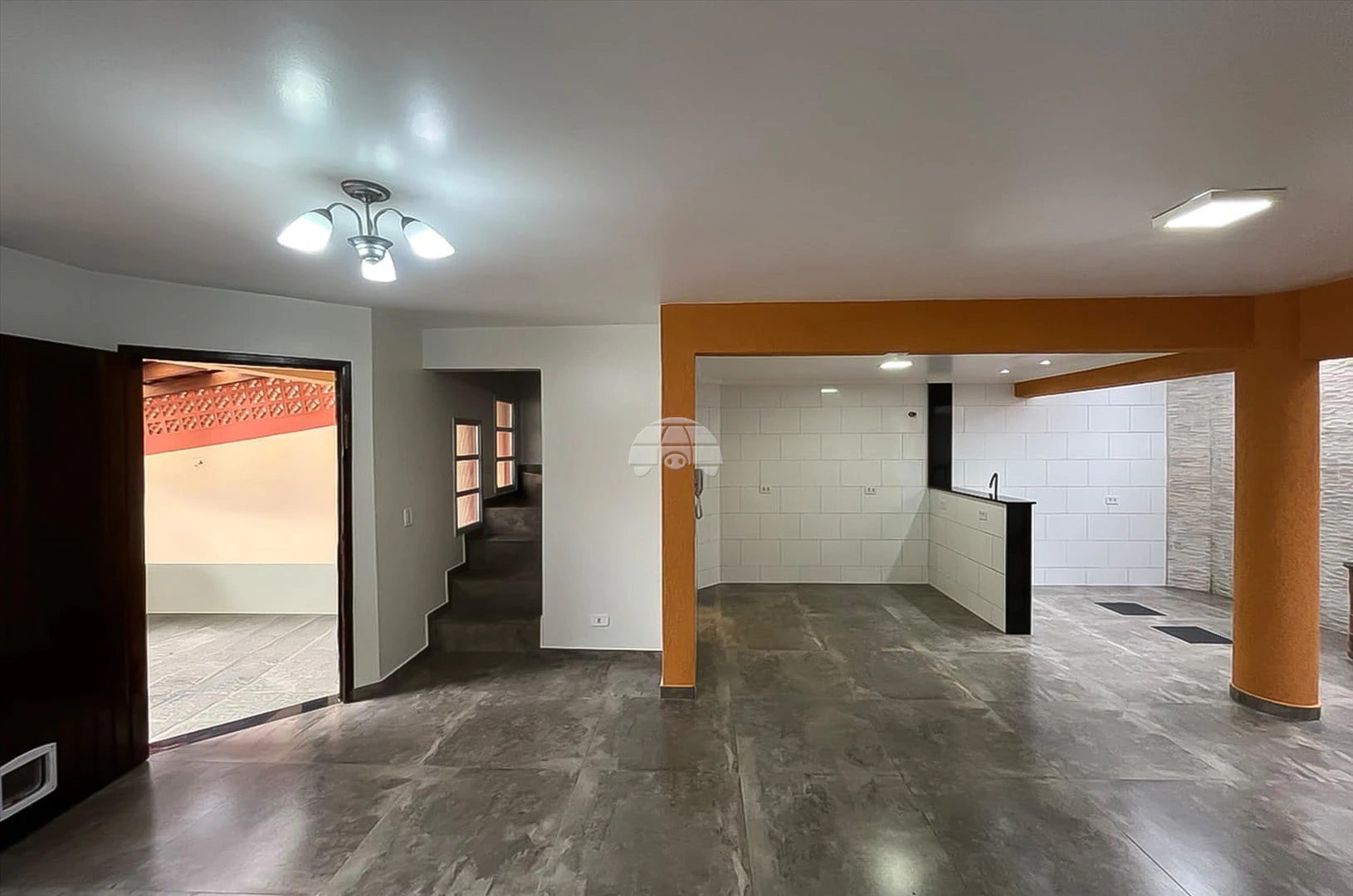 2-bedroom house with a walk-in closet in Curitiba — photo 2