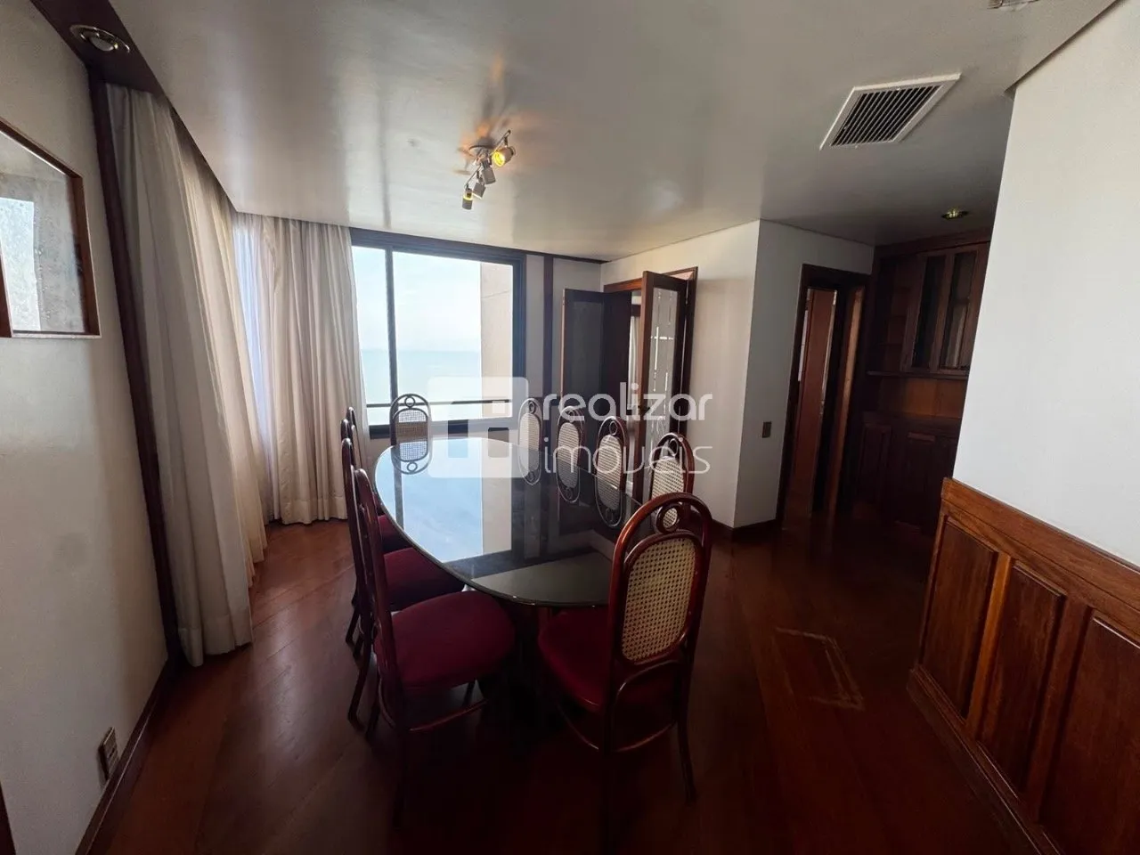 Apartamento de 290 m² com 4 dormitórios e varanda envidraçada — photo 45